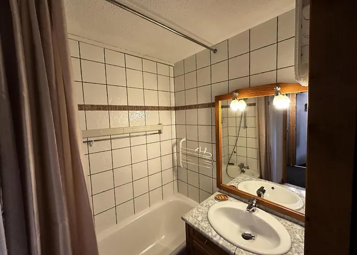 Croix Du Sud - Spacieux Et Agreable - Coeur De Station - Vue Vallee - Balcon Mae-7551 Lägenhet