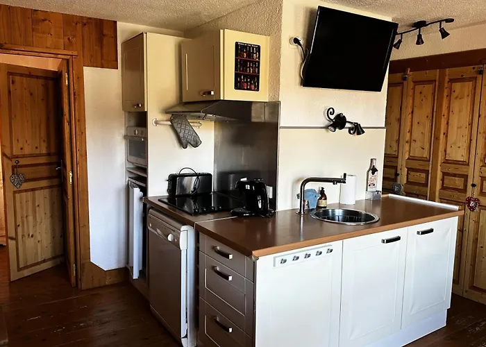 Croix Du Sud - Spacieux Et Agreable - Coeur De Station - Vue Vallee - Balcon Mae-7551